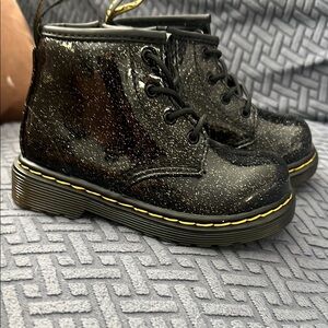 Black Patent Leather Combat Boots with Chunky Sole Dr. Martens Glitter 1460